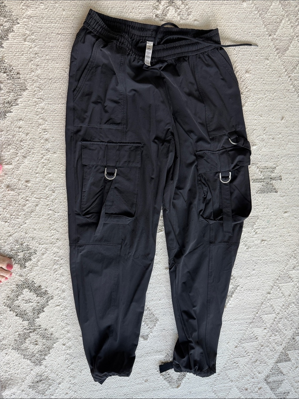 ALO Unisex Black Cargo Jogger Pants - Utility Style